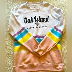 NWOT Oak Island NC sweatshirt